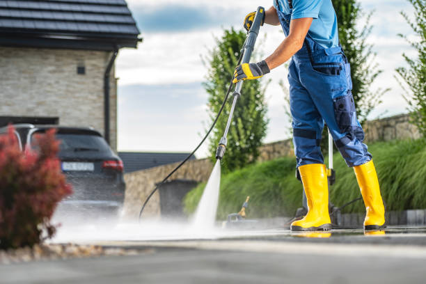 Professional Pressure Washing Services in Monmouth, IL